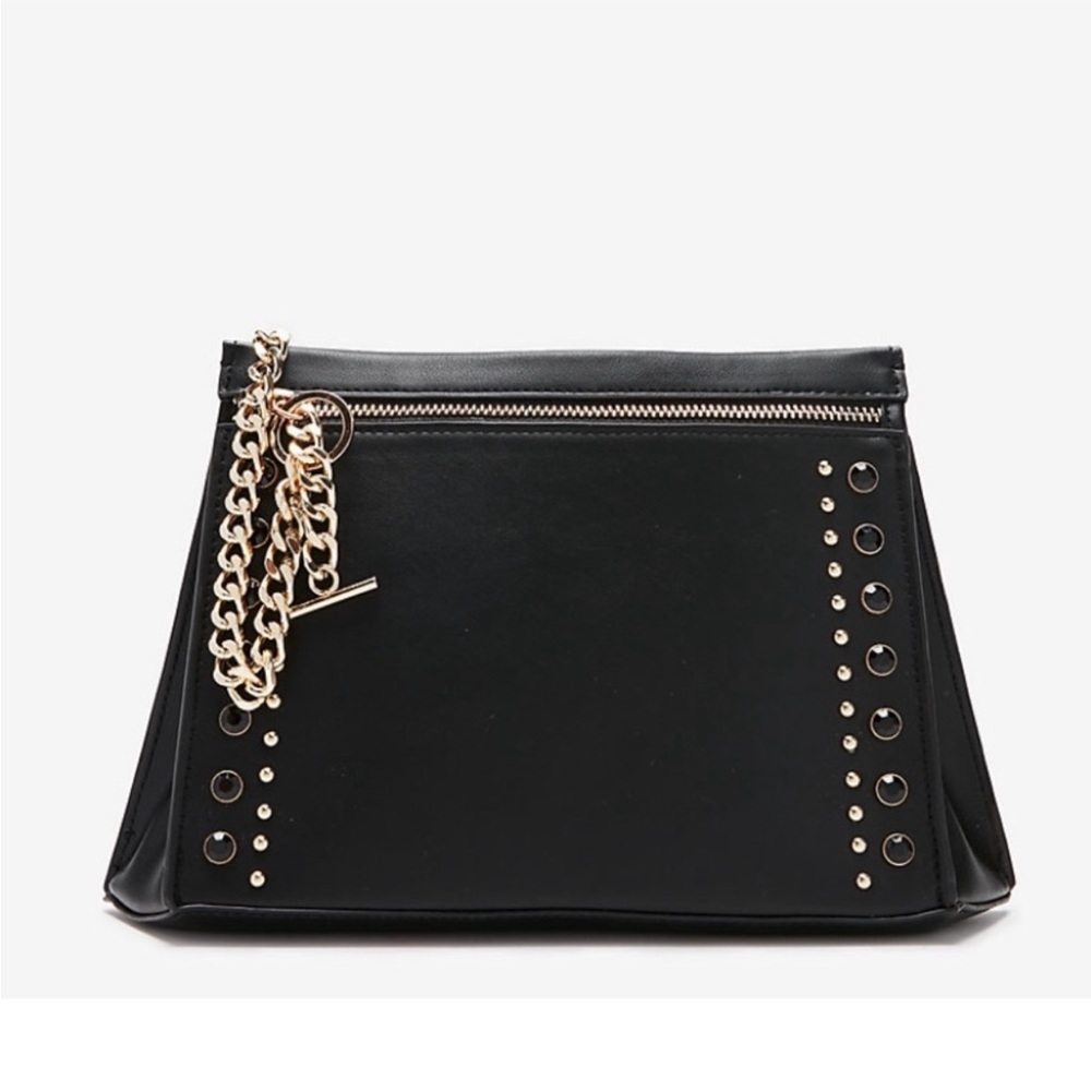 NWT Express Stud and Chain Clutch